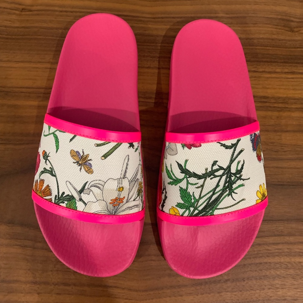 GUCCI Slides